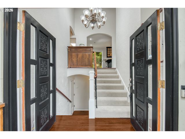 1610 LEE St, Lake Oswego, OR 97034