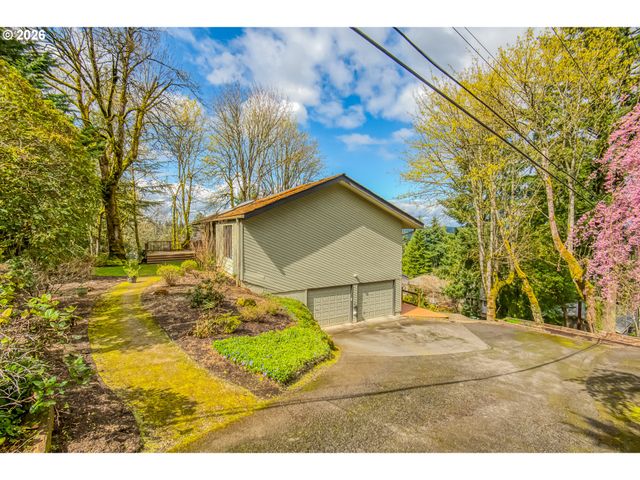 1610 LEE St, Lake Oswego, OR 97034