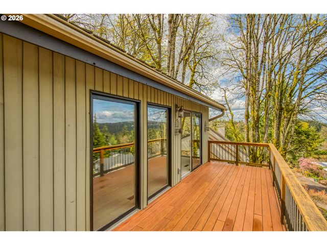 1610 LEE St, Lake Oswego, OR 97034