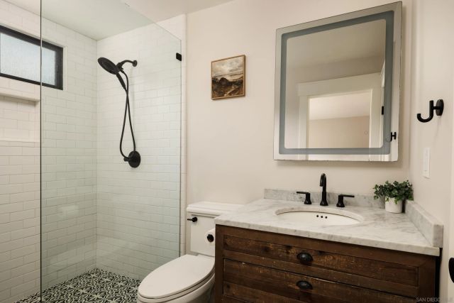 1185 Barcelona Dr, San Diego, CA 92107