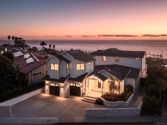 1185 Barcelona Dr, San Diego, CA 92107