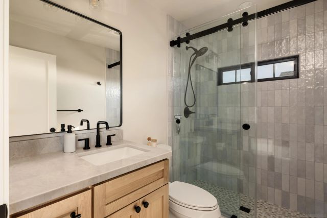 1185 Barcelona Dr, San Diego, CA 92107