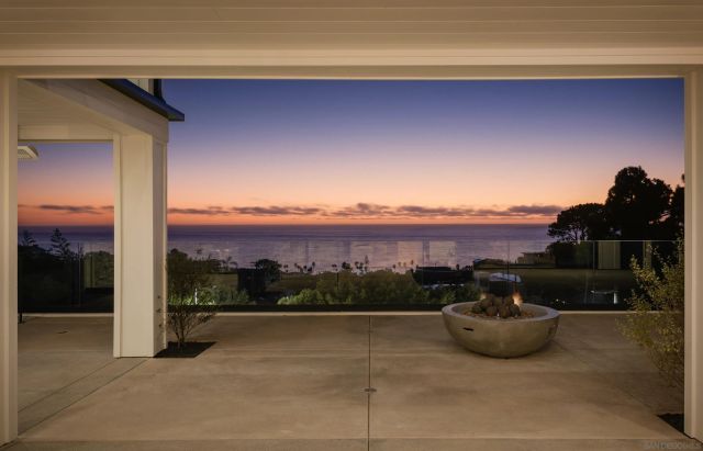 1185 Barcelona Dr, San Diego, CA 92107