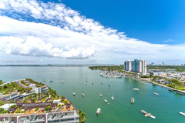 10 Venetian Way 1903, Miami Beach, FL 33139