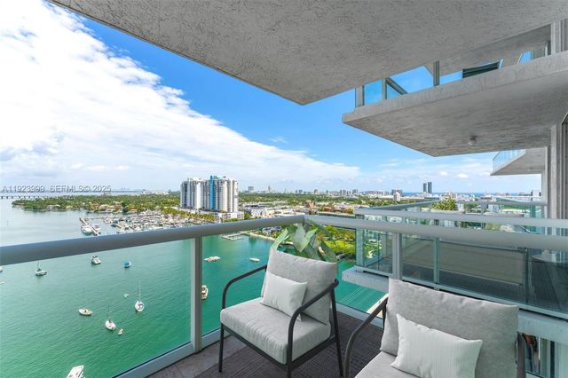 10 Venetian Way 1903, Miami Beach, FL 33139