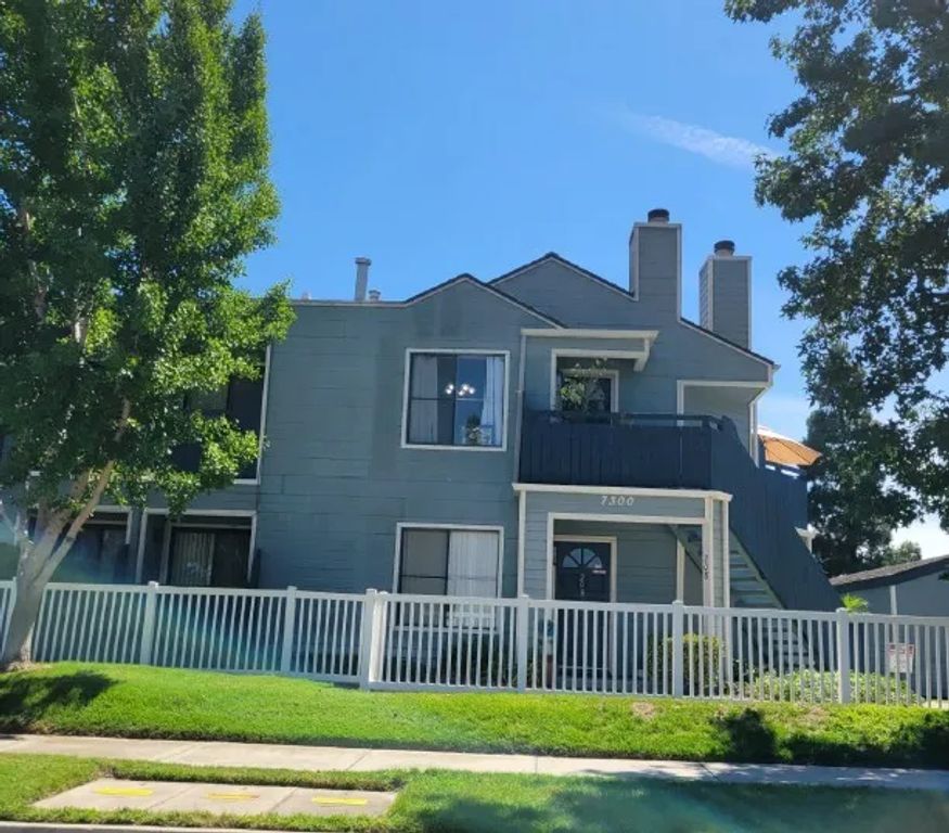 7300 Quill Drive 207, Downey, CA 90242