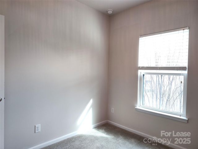 1538 Kee Court, Charlotte, NC 28203