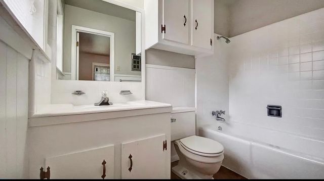 1403 Village Drive, College Station, TX 77840