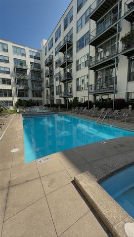 940 Monroe Avenue 416, Grand Rapids, MI 49503