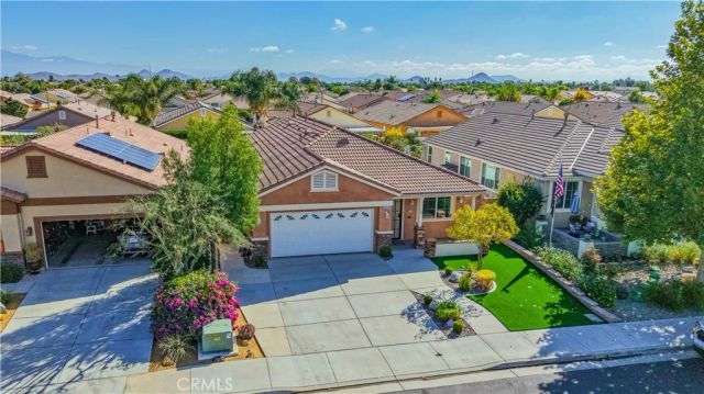 30282 Silicate Drive, Menifee, CA 92584