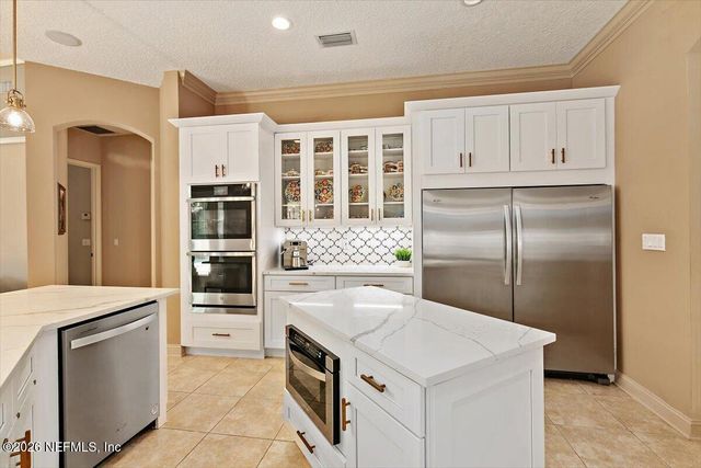 512 HONEY LOCUST Lane, Ponte Vedra Beach, FL 32082