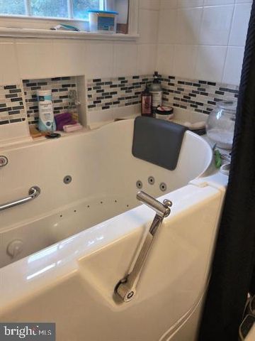 6901 HUNTSMAN BLVD, Springfield, VA 22153