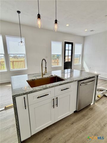 43 Buckskin Drive, Palacios, TX 77465