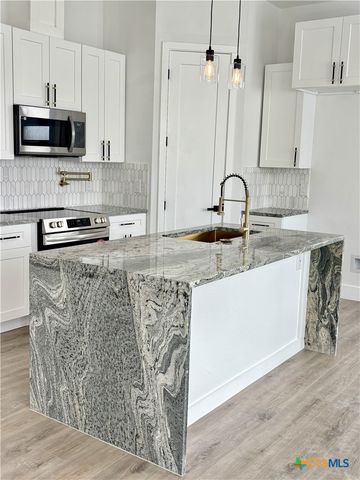 43 Buckskin Drive, Palacios, TX 77465