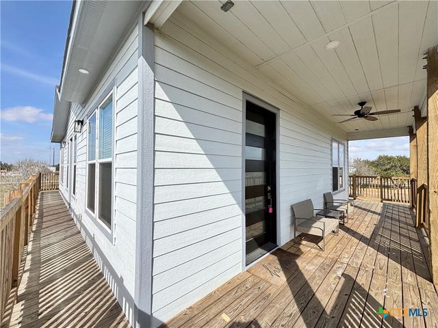 43 Buckskin Drive, Palacios, TX 77465