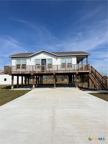 43 Buckskin Drive, Palacios, TX 77465