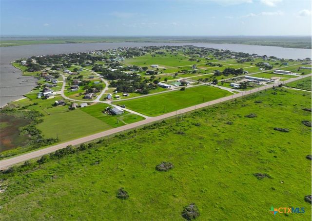 43 Buckskin Drive, Palacios, TX 77465