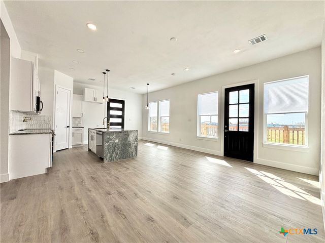 43 Buckskin Drive, Palacios, TX 77465