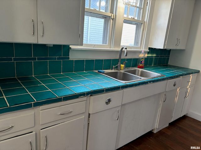 1800 E Stanford Avenue, Springfield, IL 62703