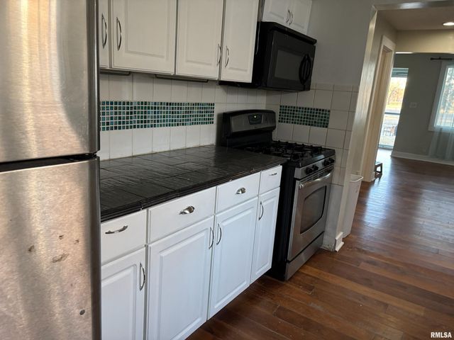 1800 E Stanford Avenue, Springfield, IL 62703