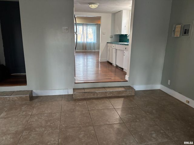 1800 E Stanford Avenue, Springfield, IL 62703