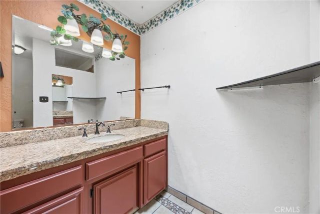 3005 Estero, Bakersfield, CA 93309
