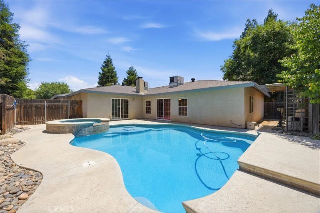 3005 Estero, Bakersfield, CA 93309