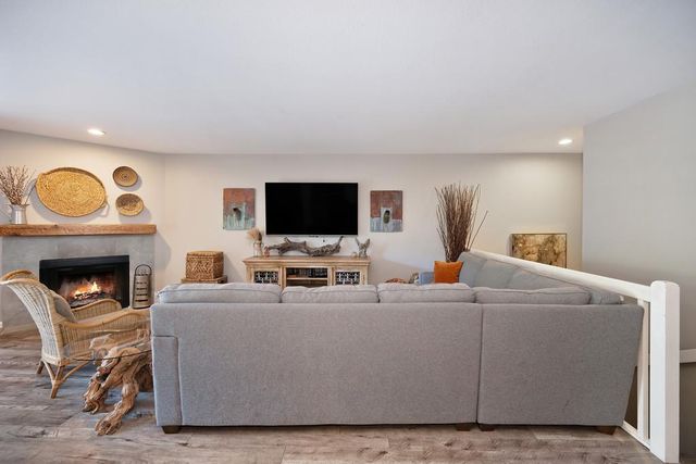 7826 Windsor Ln, Citrus Heights, CA 95610