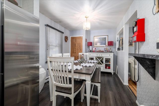 33 Lukens Avenue, Brentwood, NY 11717