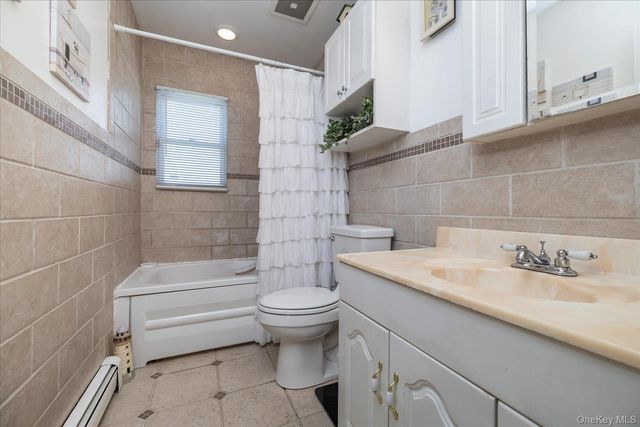 33 Lukens Avenue, Brentwood, NY 11717