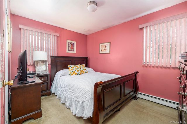 33 Lukens Avenue, Brentwood, NY 11717