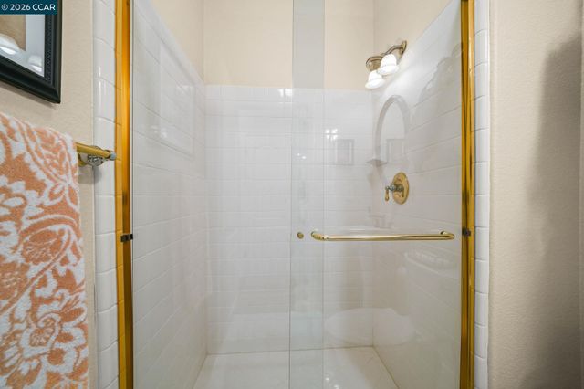 110 Forest Hill Dr, Clayton, CA 94517