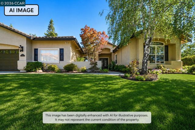 110 Forest Hill Dr, Clayton, CA 94517