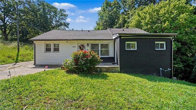 2224 Greensboro Street Extension, Lexington, NC 27295