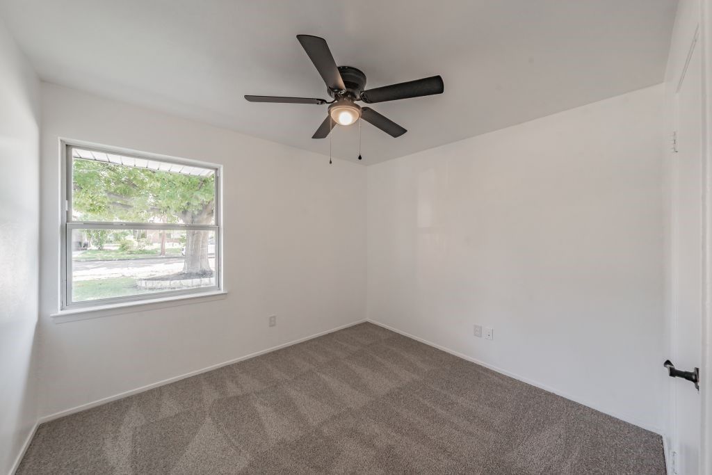 1509 Meadowcrest Drive, Garland, TX 75042