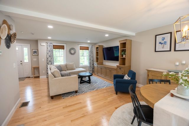 125 Meaderboro Road, Rochester, NH 03867