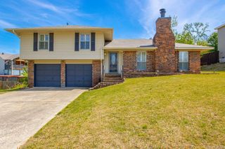 409 Parkway Place Drive, Little Rock, AR 72211