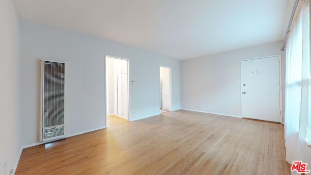 11284 Montana Avenue 9, Los Angeles, CA 90049