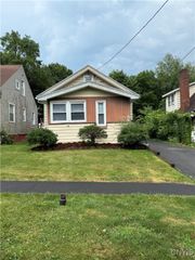 437 Ridgewood Drive, Syracuse, NY 13206