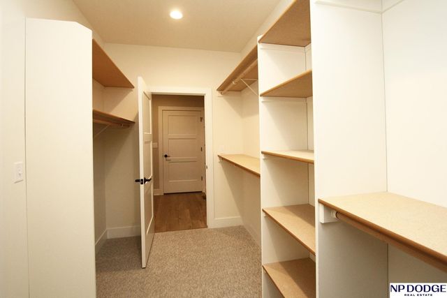 2748 South Creek Road, Lincoln, NE 68516