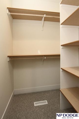 2748 South Creek Road, Lincoln, NE 68516