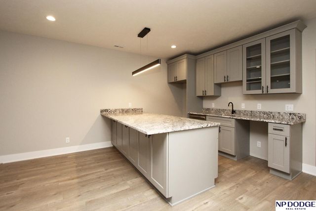 2748 South Creek Road, Lincoln, NE 68516