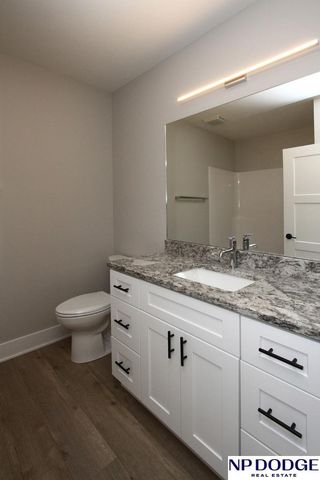 2748 South Creek Road, Lincoln, NE 68516