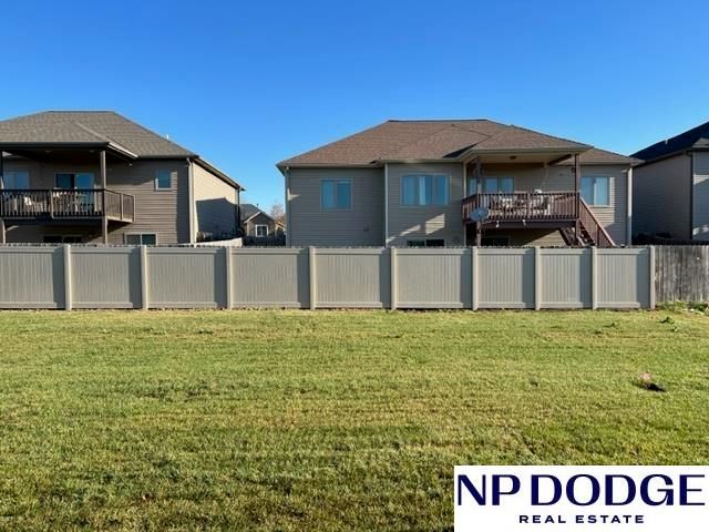 2748 South Creek Road, Lincoln, NE 68516