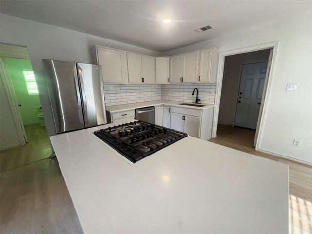 3518 Grafton Avenue, Dallas, TX 75211