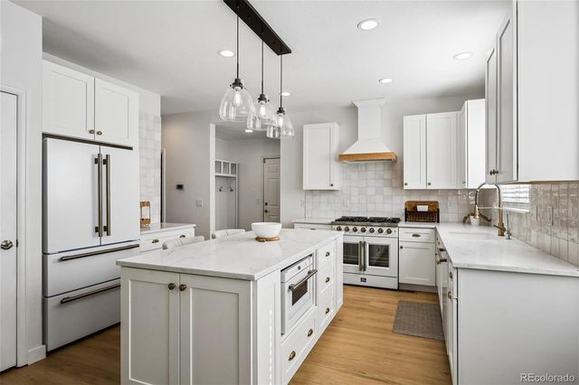 9268 Desert Willow Road, Littleton, CO 80129