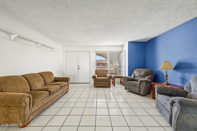 10514 W ROYAL PALM Road, Peoria, AZ 85345
