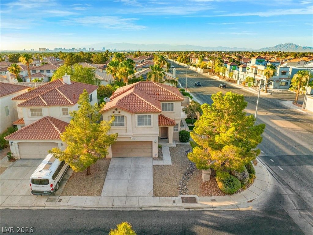 1792 East Quartz Landing Avenue, Las Vegas, NV 89183 — photo 3