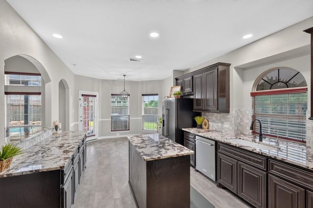 321 Vatican Hill Drive, Little Elm, TX 75068