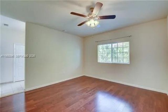 3195 NW 31st Ter, Oakland Park, FL 33309